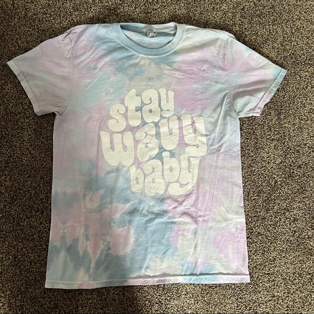 Stay wavy baby graphic tee